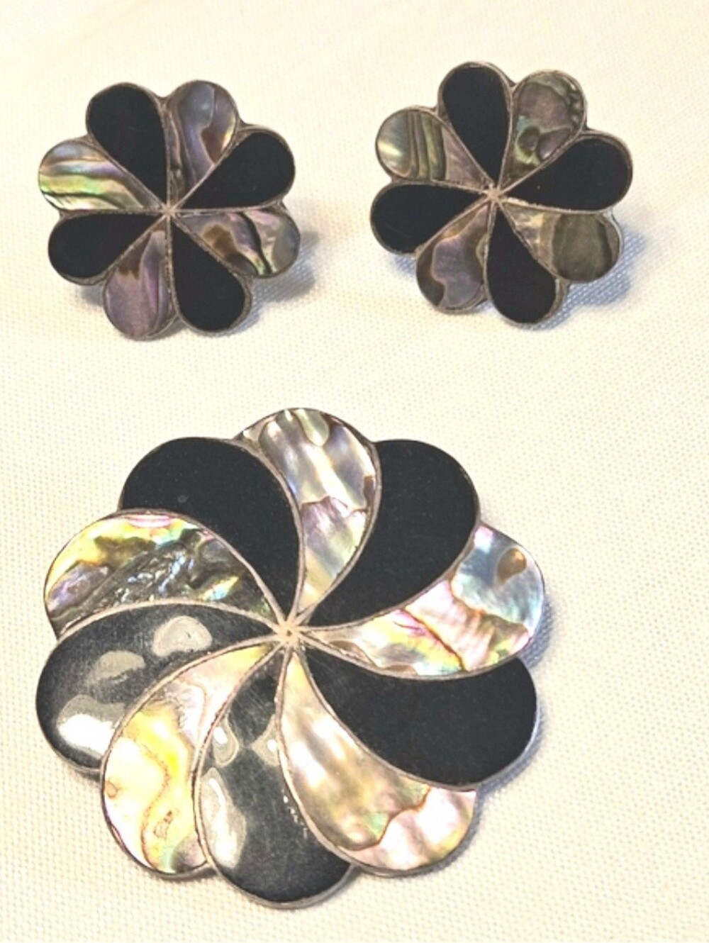 Vintage Alpaca Sterling Silver Onyx Abalone Shell Pinwheel Brooch and Earrings
